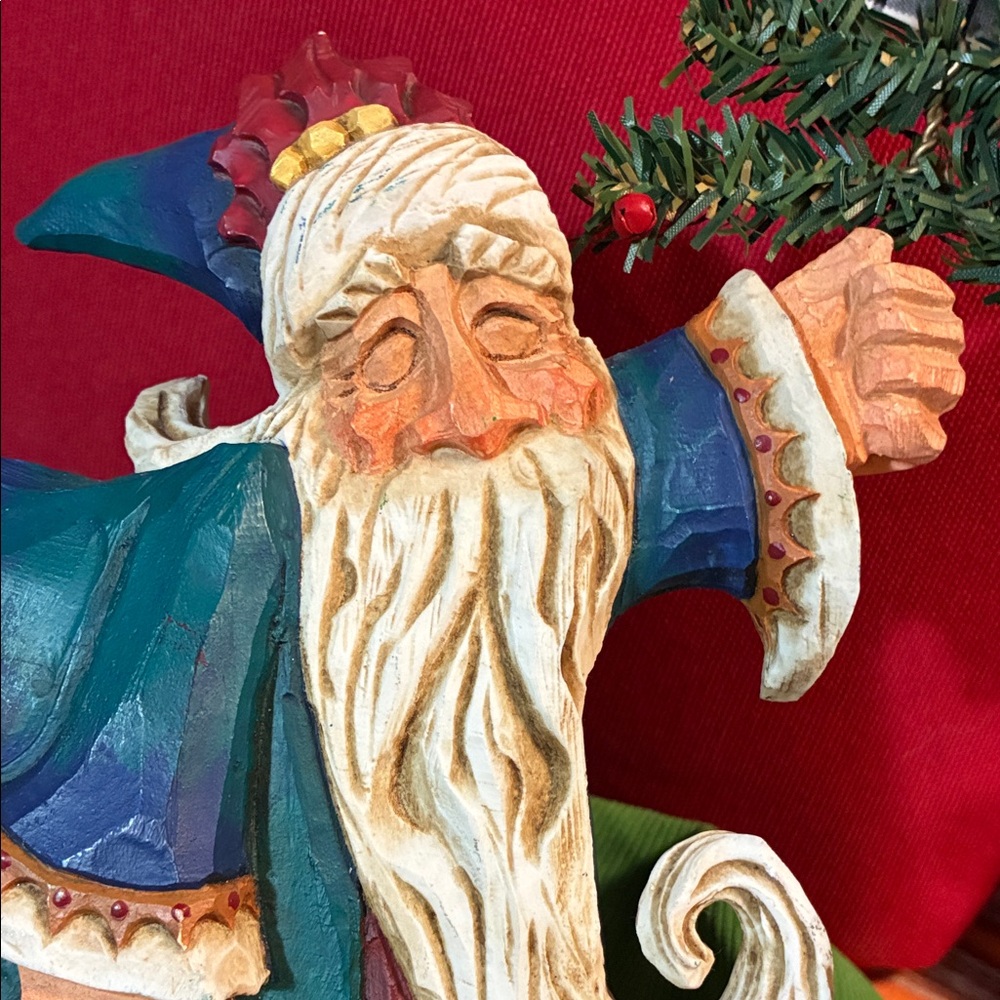 Coyne’s & Company Handcrafted Santa Figurine with Christmas Tree - Picture 4 of 8